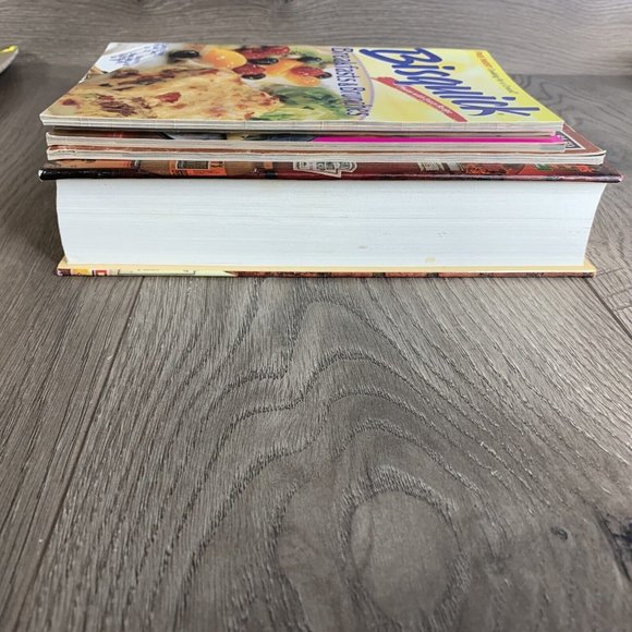 BEST RECIPES from the backs of Boxes Etc. +Pillsbury Bake Off +Bisquick Recipies - Picture 16 of 16